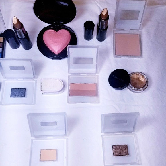 New in Boxes! Mary Kay Makeup Bundle - Picture 5 of 8